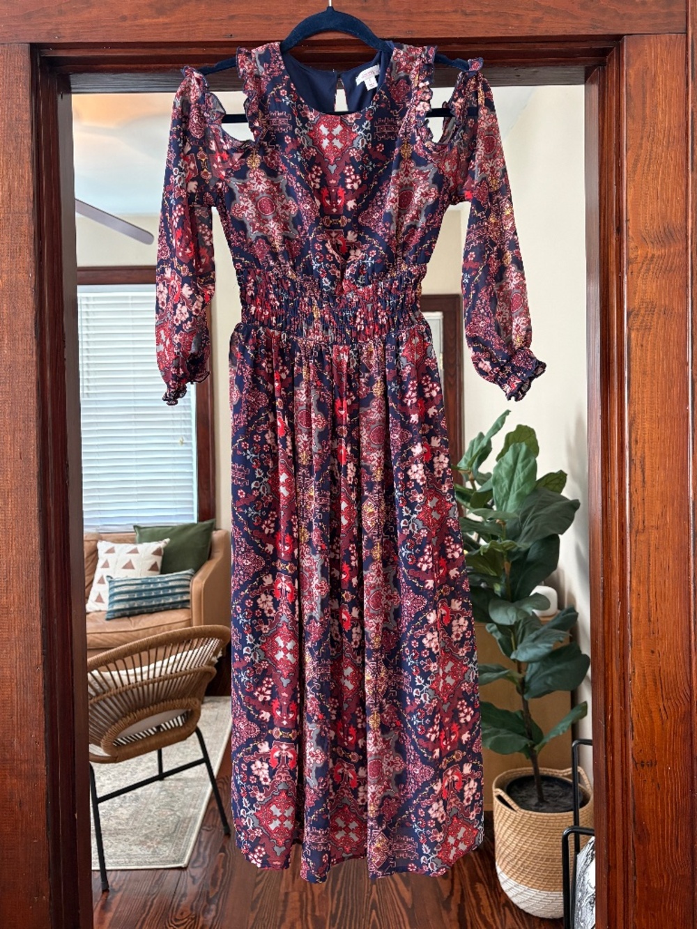 Xhilaration Women’s M Floral Boho Maxi Dress Navy Red Ruffle Cold Shoulder